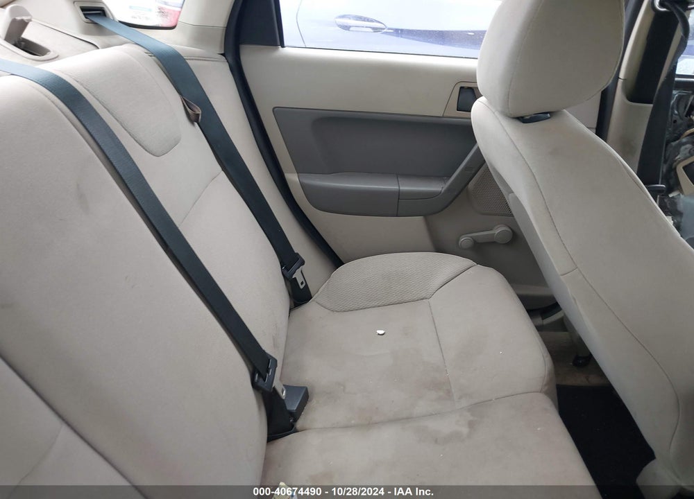 2008 FORD FOCUS S VIN: 1FAHP34N18W274523