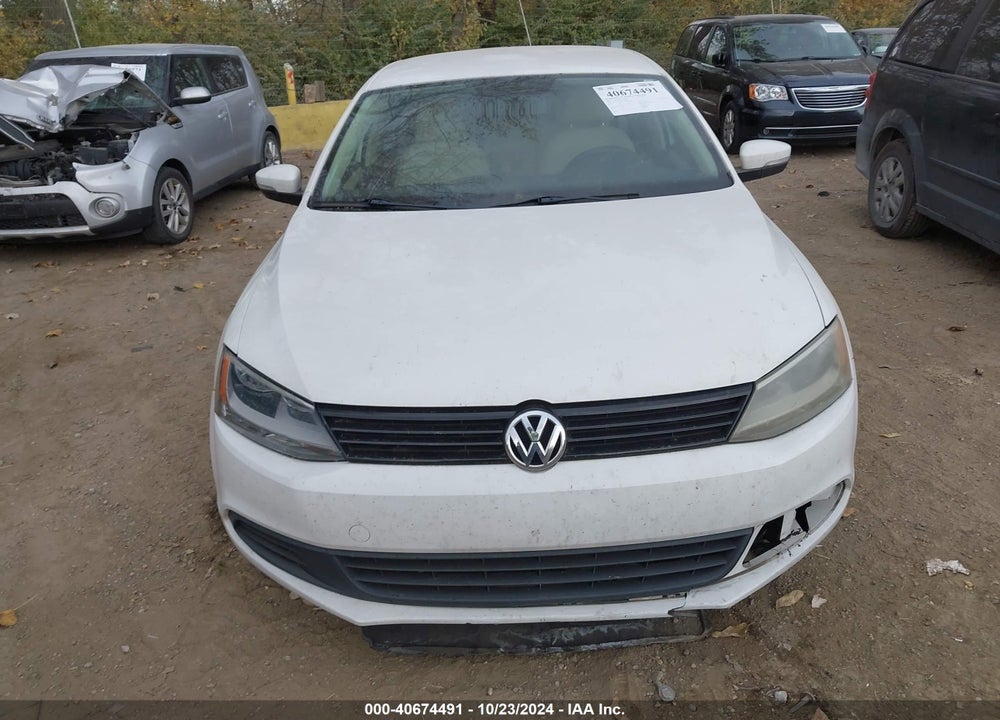 2011 VOLKSWAGEN JETTA 2.5L SE VIN: 3VWDZ7AJ1BM375920
