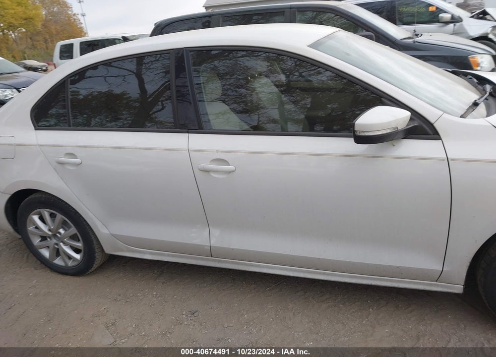 2011 VOLKSWAGEN JETTA 2.5L SE VIN: 3VWDZ7AJ1BM375920