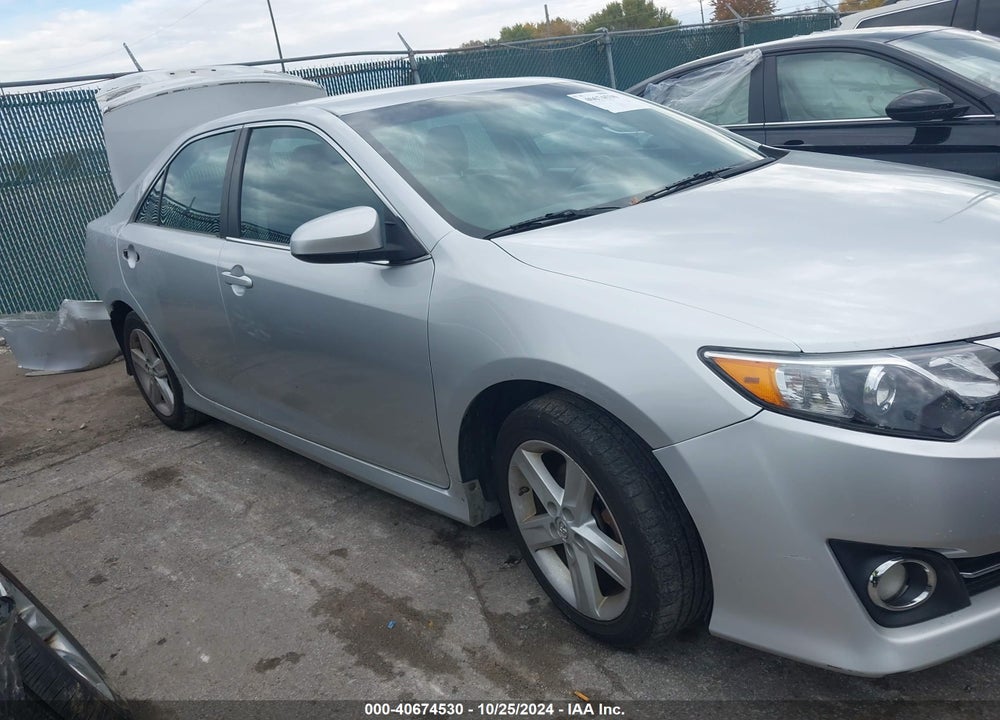 2014 TOYOTA CAMRY SE VIN: 4T1BF1FK3EU750252