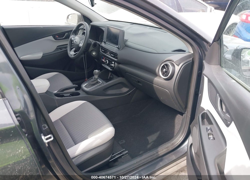 2022 HYUNDAI KONA SE VIN: KM8K22ABXNU848395