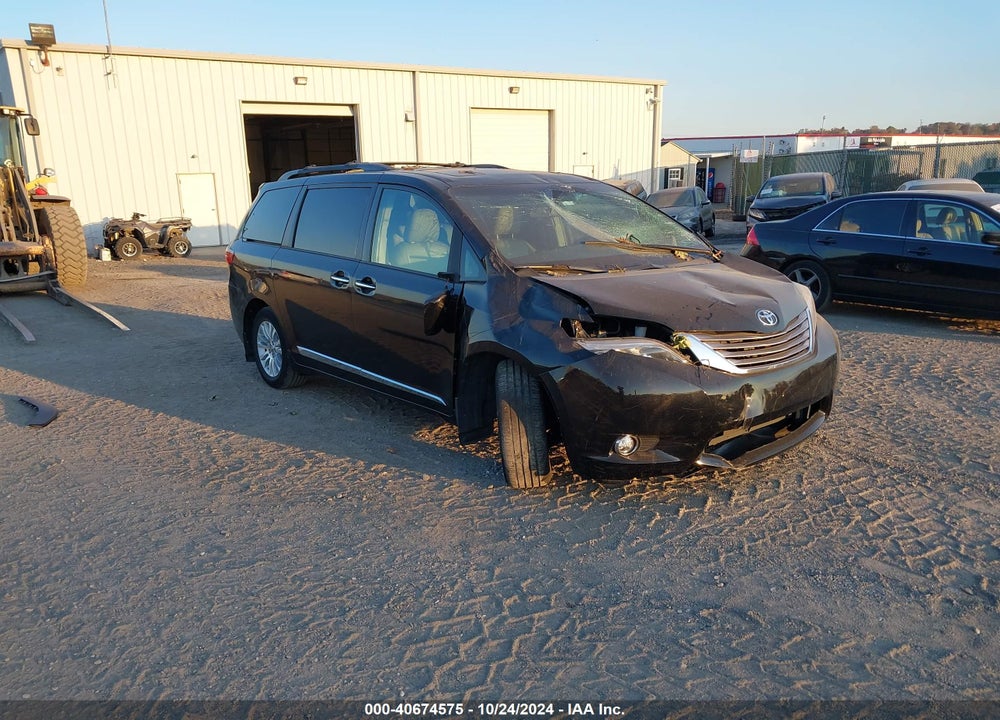 2016 TOYOTA SIENNA XLE LIMITED VIN: 5TDYK3DC9GS744674