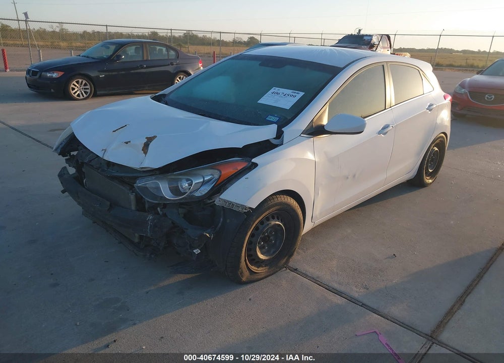 2014 HYUNDAI ELANTRA GT VIN: KMHD35LH4EU178870