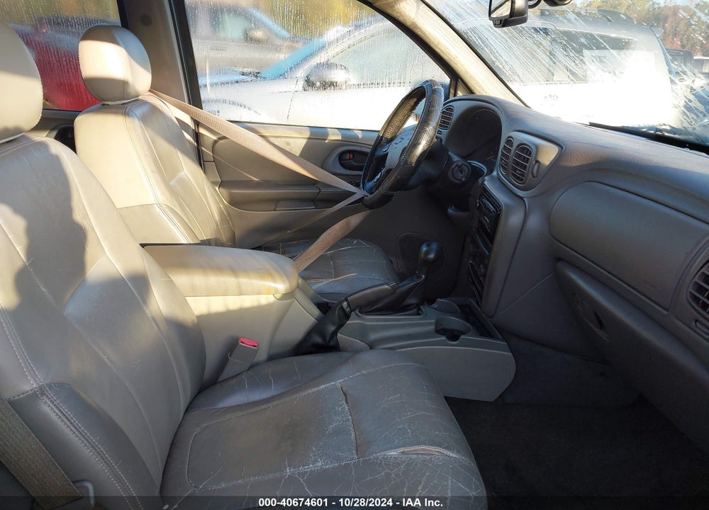 2004 CHEVROLET TRAILBLAZER EXT LT VIN: 1GNES16P746229358