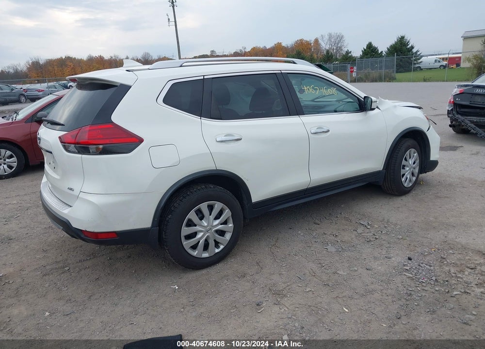 2017 NISSAN ROGUE S VIN: JN8AT2MV1HW011034