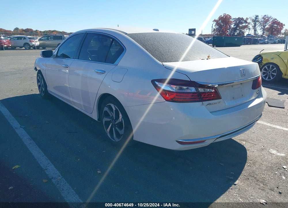2017 HONDA ACCORD EX-L VIN: 1HGCR2F83HA277907