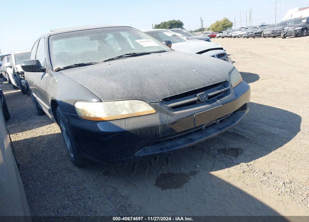 2000 HONDA ACCORD 3.0 EX VIN: 1HGCG1653YA000972