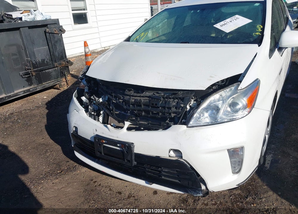 2015 TOYOTA PRIUS VIN: JTDKN3DU5F0404624