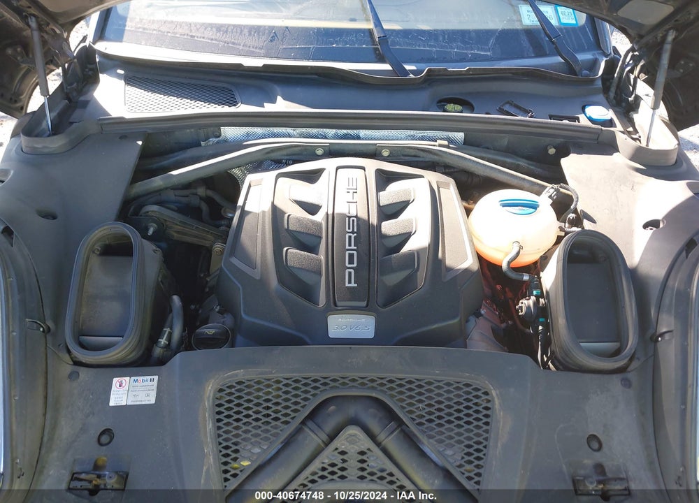 2015 PORSCHE MACAN S VIN: WP1AB2A56FLB67716