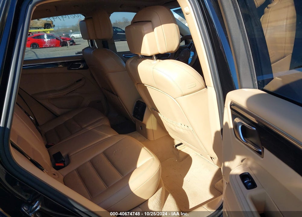 2015 PORSCHE MACAN S VIN: WP1AB2A56FLB67716