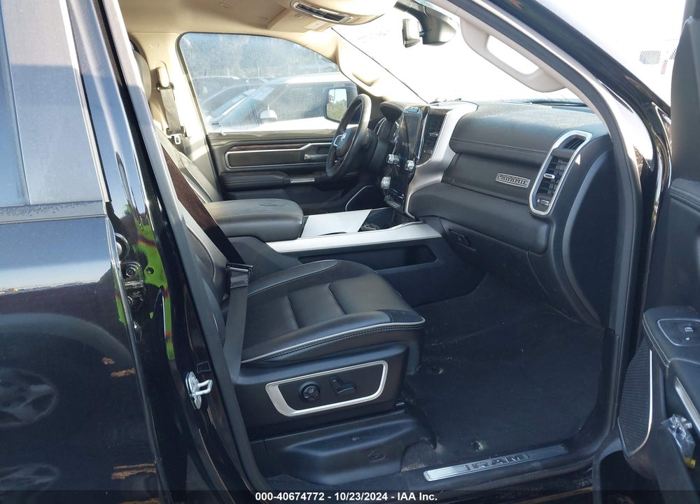 2020 RAM 1500 LAIE  4X4 5'7 BOX VIN: 1C6SRFJTXLN264738