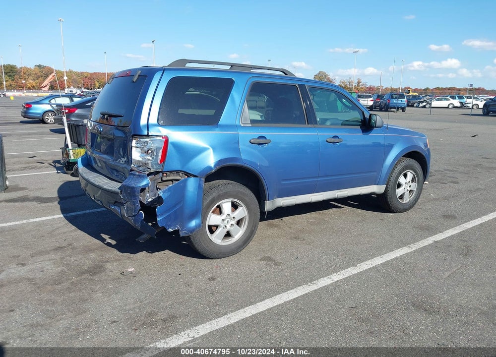 2009 FORD ESCAPE XLT VIN: 1FMCU03739KB87144