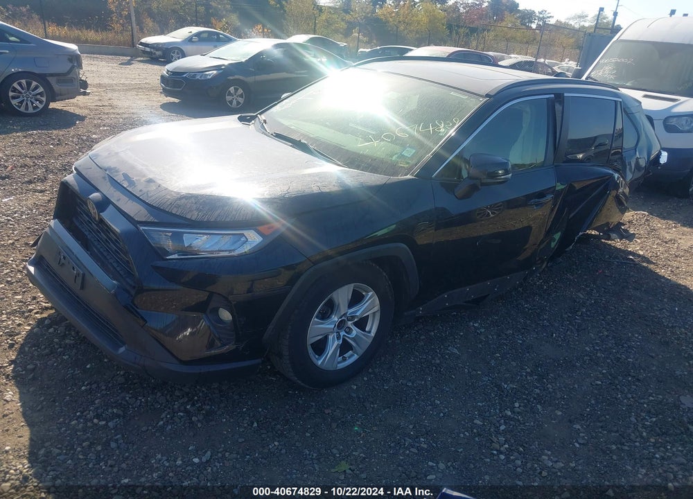 2019 TOYOTA RAV4 XLE VIN: JTMP1RFV9KD011772