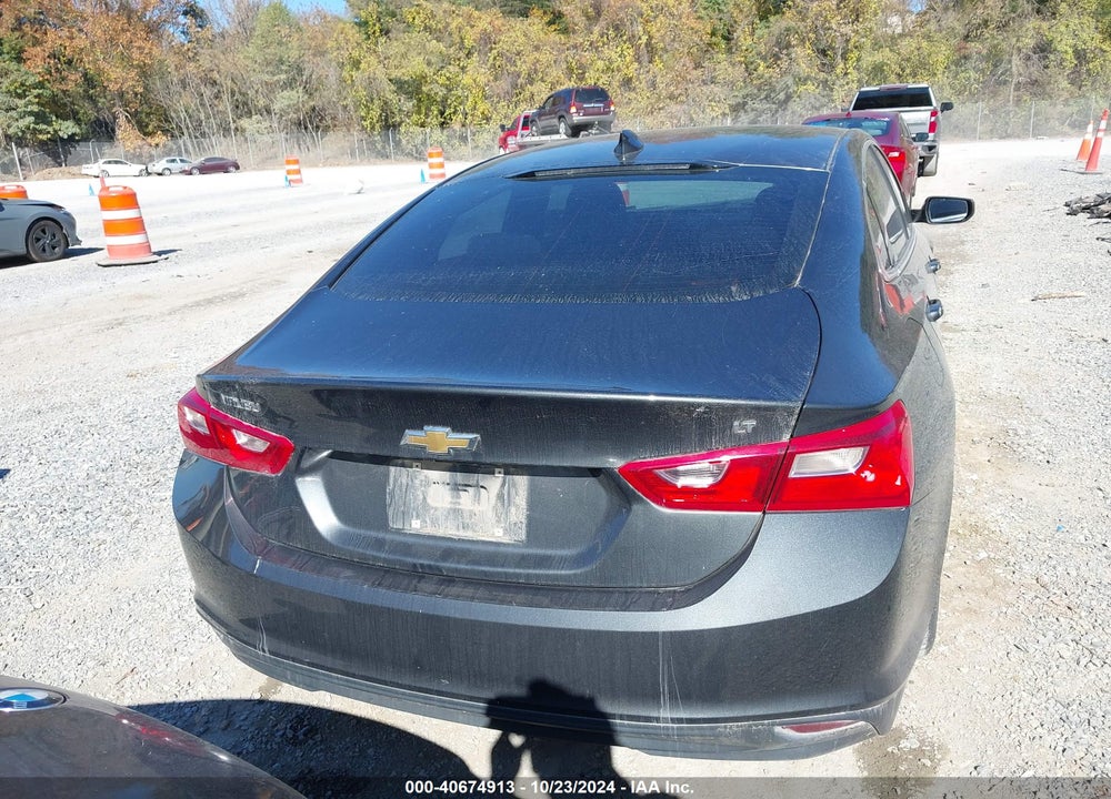 2018 CHEVROLET MALIBU LT VIN: 1G1ZD5ST9JF233544