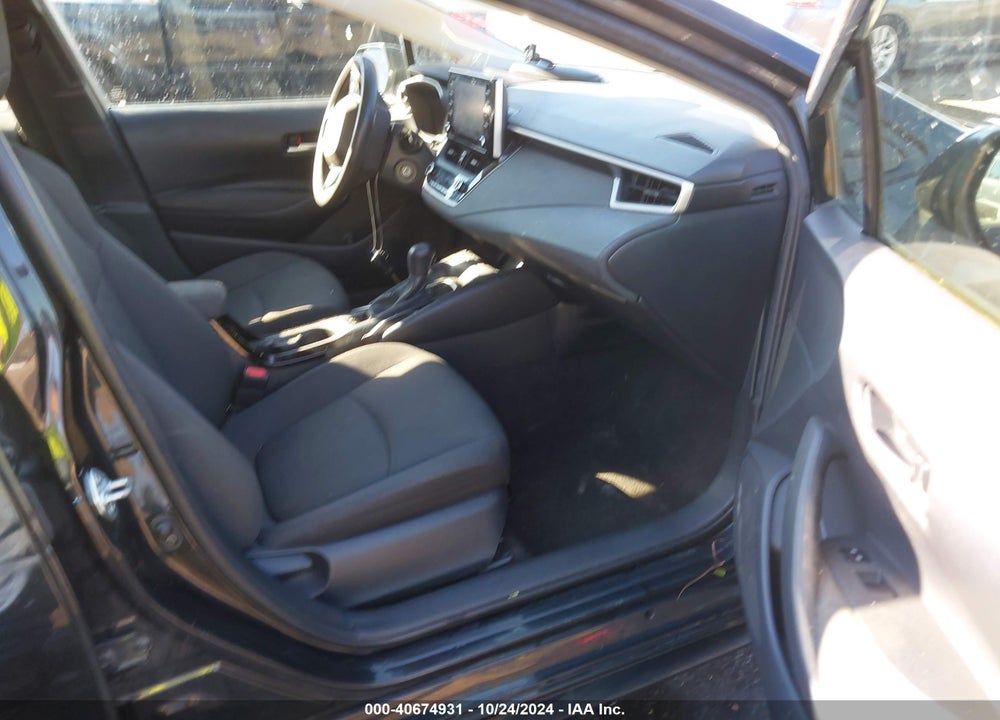 2021 TOYOTA COROLLA LE VIN: JTDEPMAE2MJ152509
