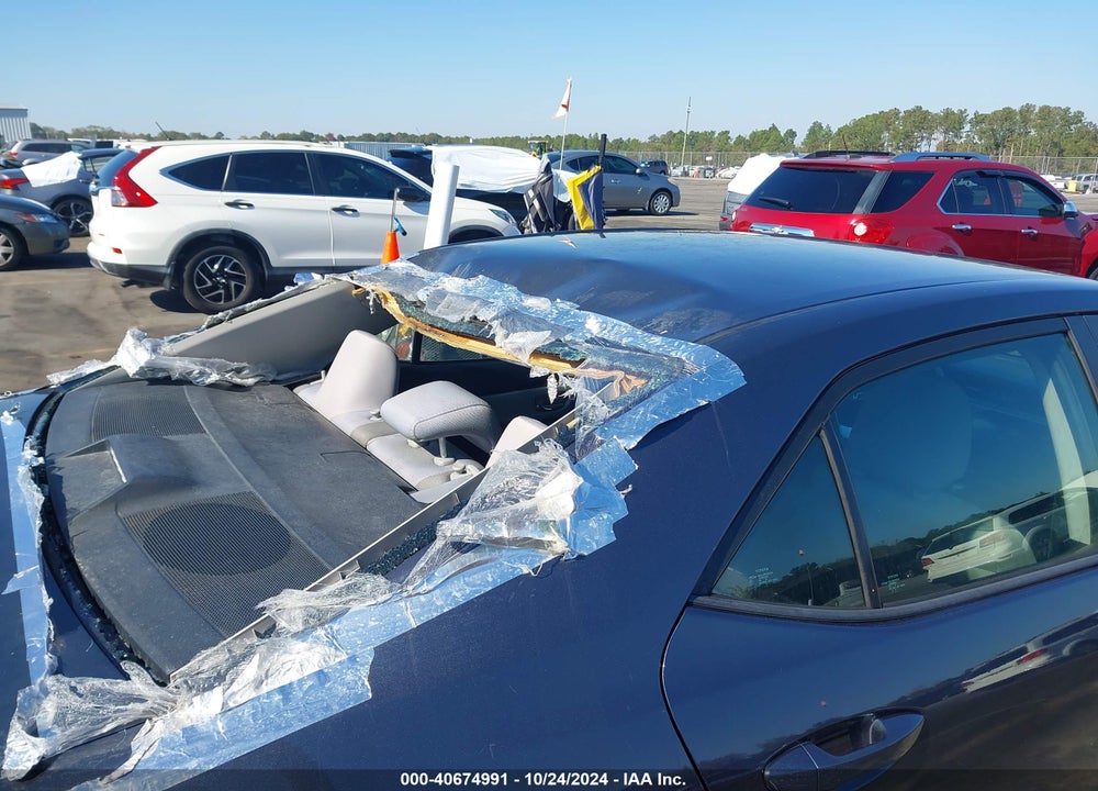 2019 TOYOTA COROLLA LE VIN: 5YFBURHE4KP865905