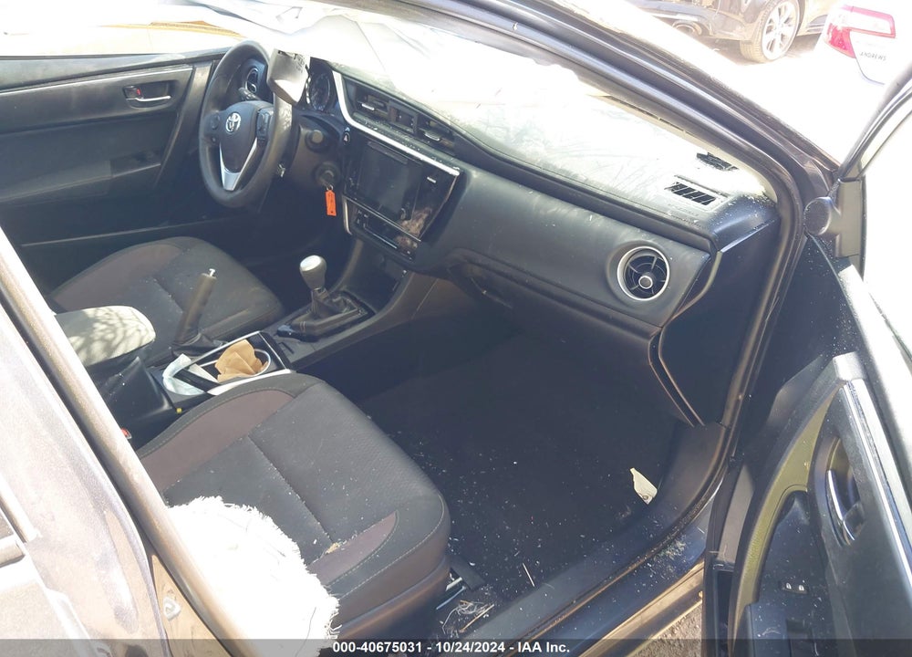 2017 TOYOTA COROLLA L/LE/XLE/SE/XSE VIN: 2T1BURHE4HC943172