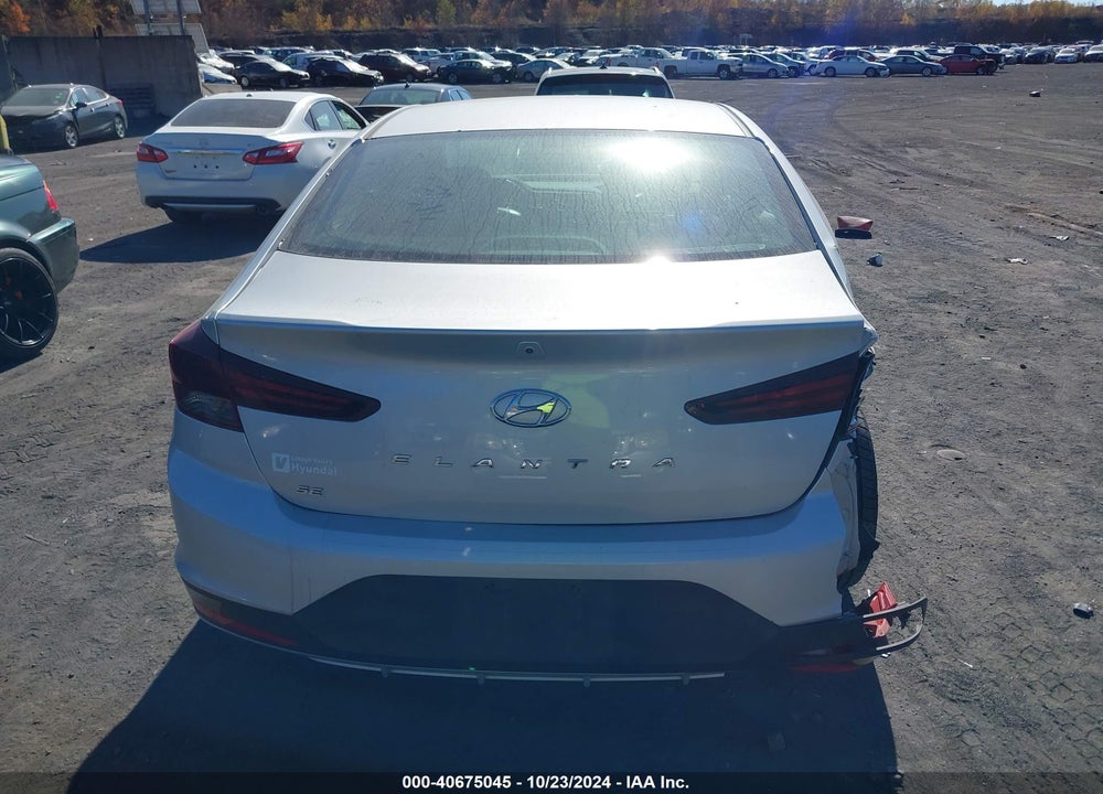 2019 HYUNDAI ELANTRA SE VIN: 5NPD74LFXKH470806