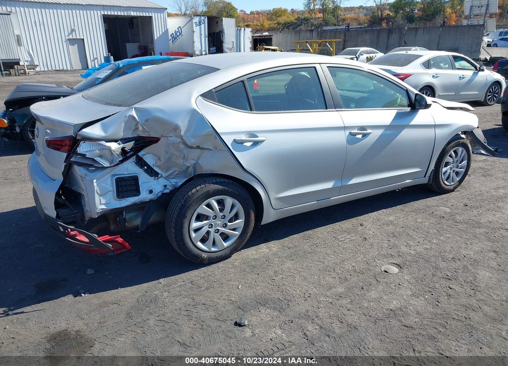 2019 HYUNDAI ELANTRA SE VIN: 5NPD74LFXKH470806