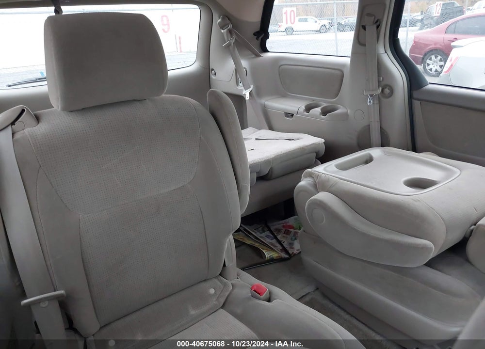 2005 TOYOTA SIENNA LE VIN: 5TDZA23C05S277144