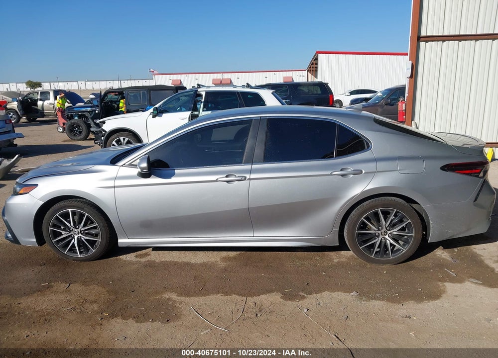2021 TOYOTA CAMRY SE VIN: 4T1G11AK1MU558709