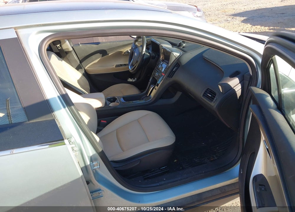 2012 CHEVROLET VOLT VIN: 1G1RD6E45CU106024
