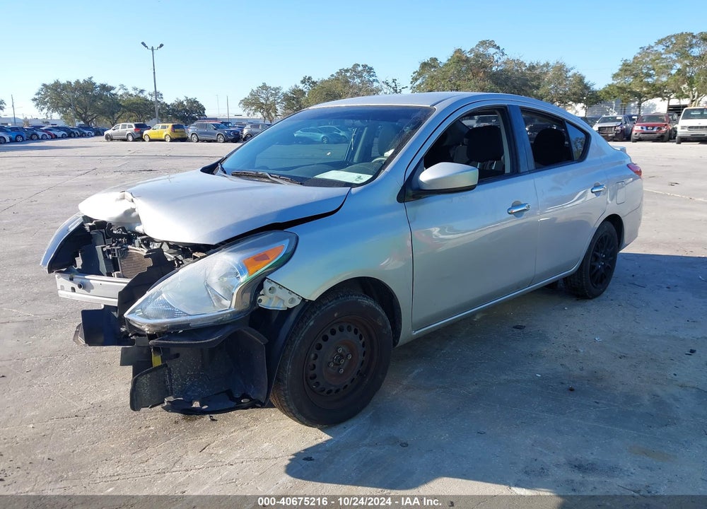 2019 NISSAN VERSA 1.6 SV VIN: 3N1CN7AP1KL833995