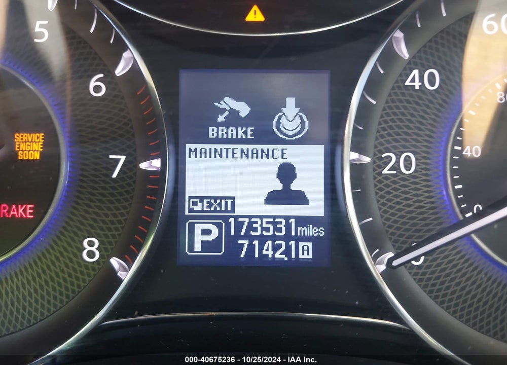 2014 INFINITI QX80 VIN: JN8AZ2NF6E9552032