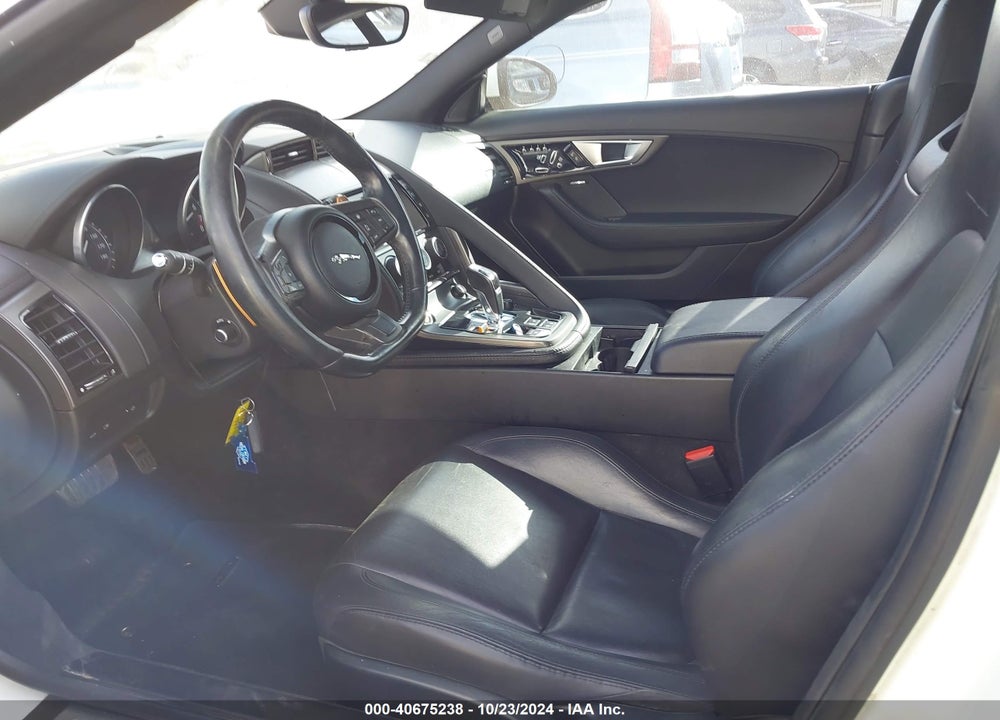 2016 JAGUAR F-TYPE S VIN: SAJWJ6BV1G8K24121