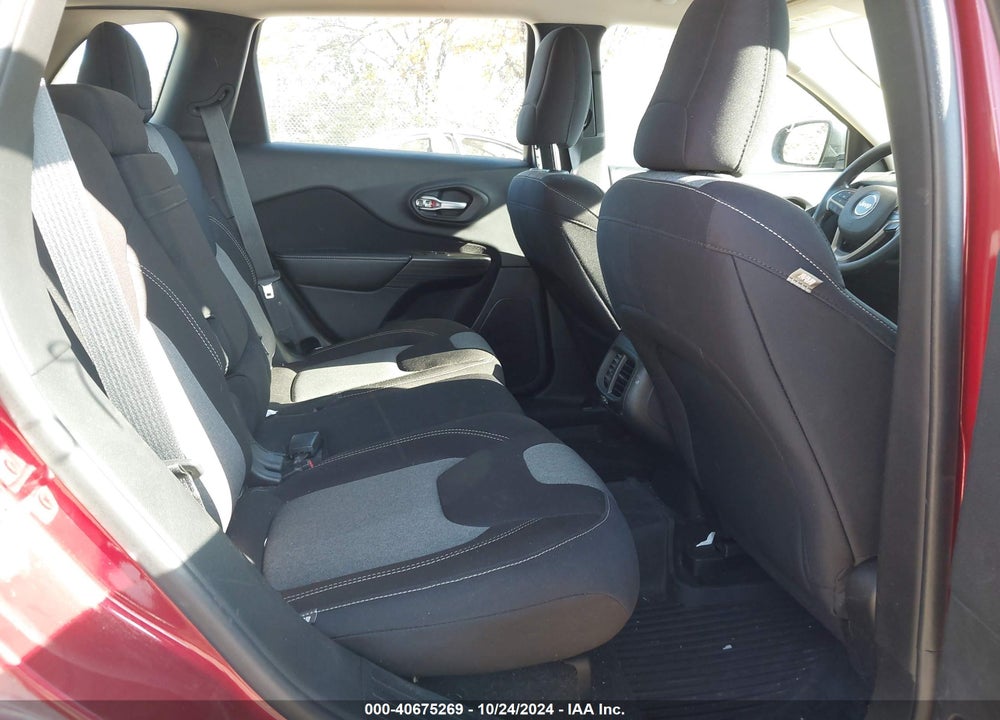 2015 JEEP CHEROKEE SPORT VIN: 1C4PJMAB3FW588470