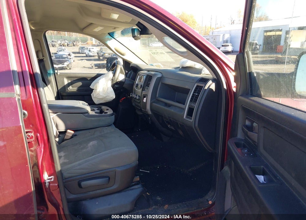2017 RAM 1500 EXPRESS 4X4 6'4 BOX VIN: 1C6RR7FTXHS594501
