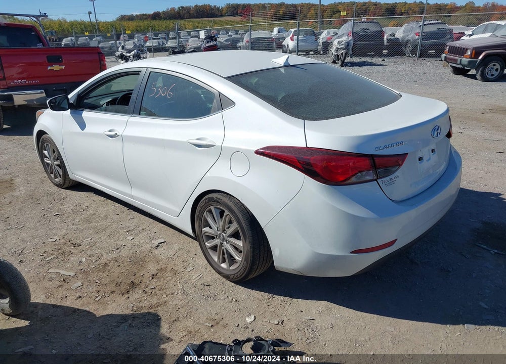 2015 HYUNDAI ELANTRA SE VIN: 5NPDH4AE7FH591547