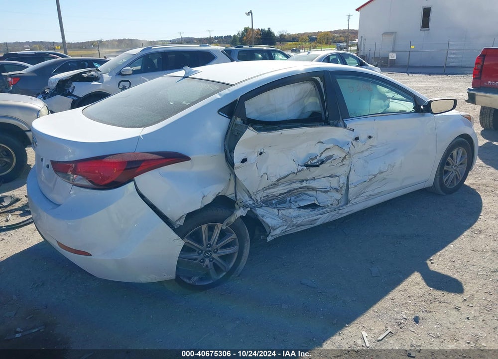 2015 HYUNDAI ELANTRA SE VIN: 5NPDH4AE7FH591547