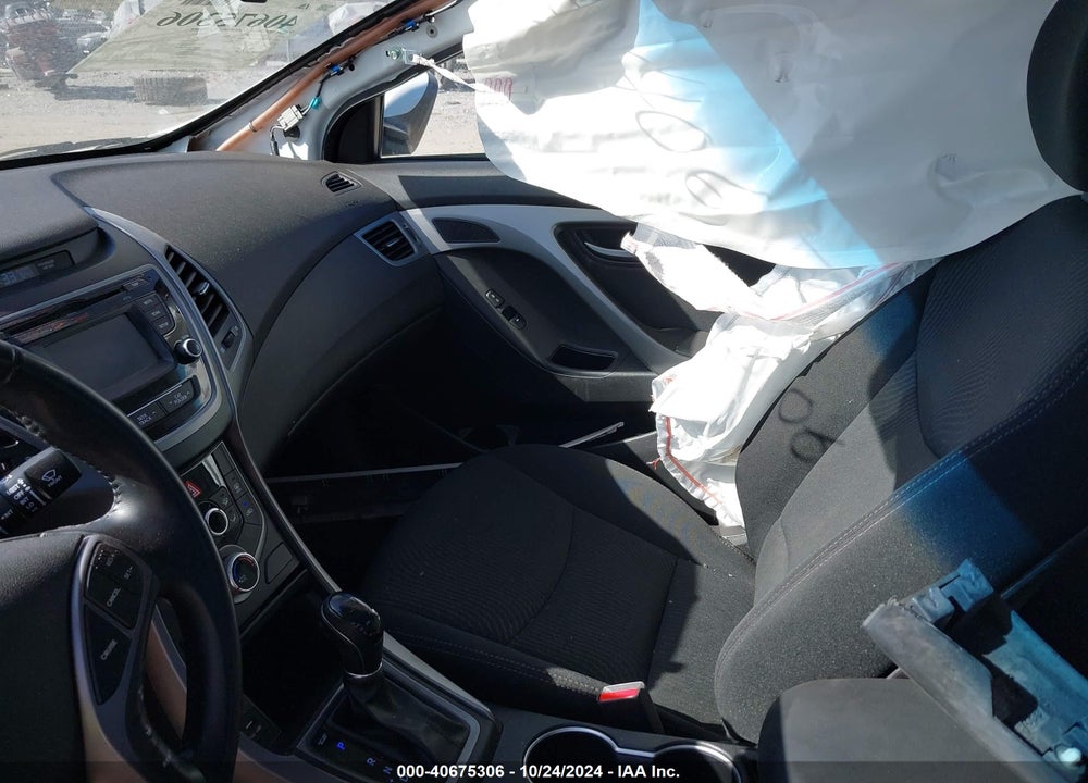 2015 HYUNDAI ELANTRA SE VIN: 5NPDH4AE7FH591547