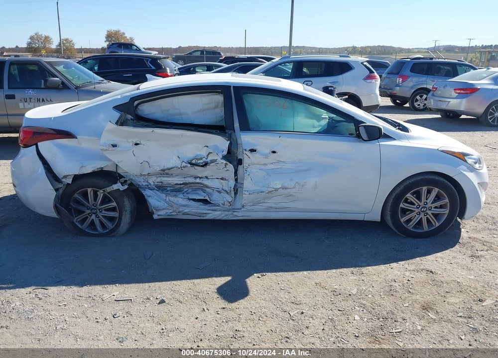2015 HYUNDAI ELANTRA SE VIN: 5NPDH4AE7FH591547