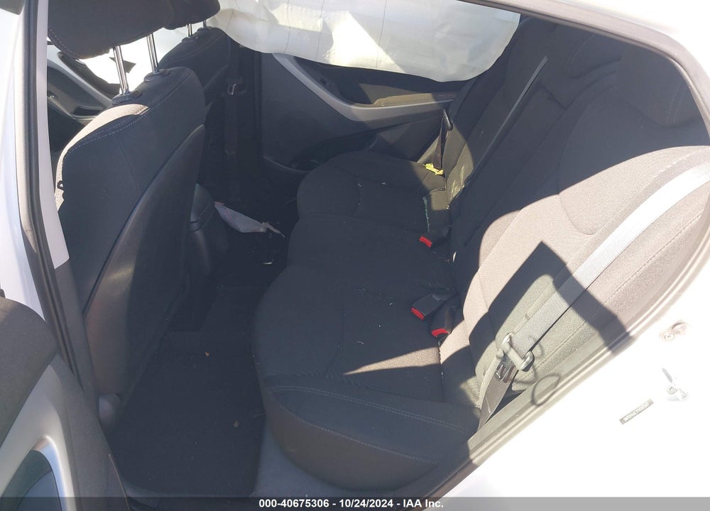 2015 HYUNDAI ELANTRA SE VIN: 5NPDH4AE7FH591547