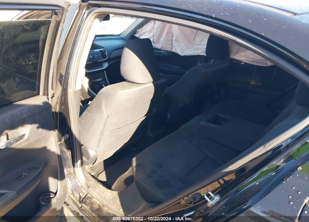 2014 HONDA ACCORD LX VIN: 1HGCR2F39EA222703