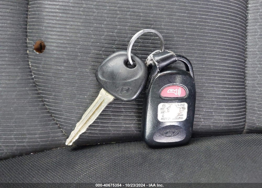 2018 HYUNDAI ELANTRA SEL VIN: KMHD84LF9JU620837