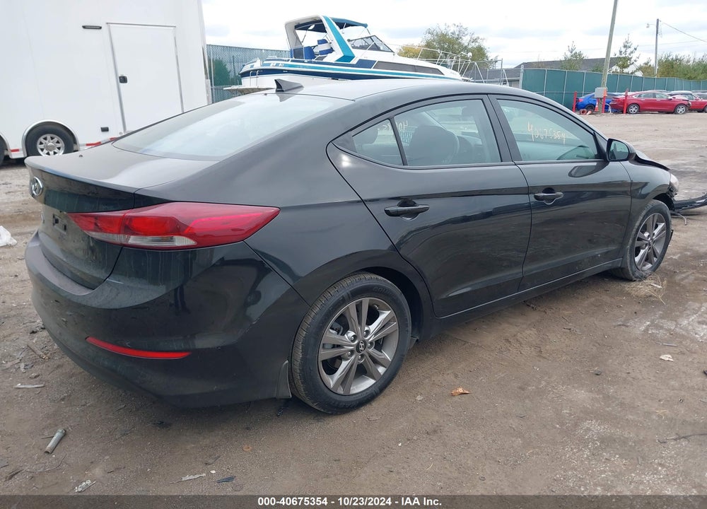 2018 HYUNDAI ELANTRA SEL VIN: KMHD84LF9JU620837