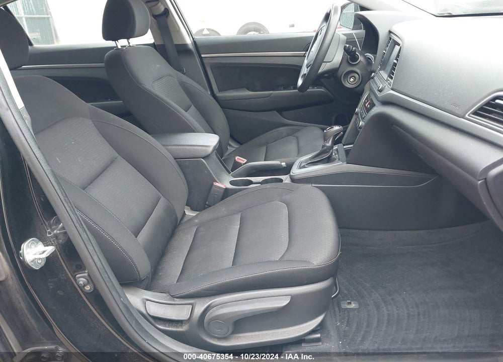 2018 HYUNDAI ELANTRA SEL VIN: KMHD84LF9JU620837