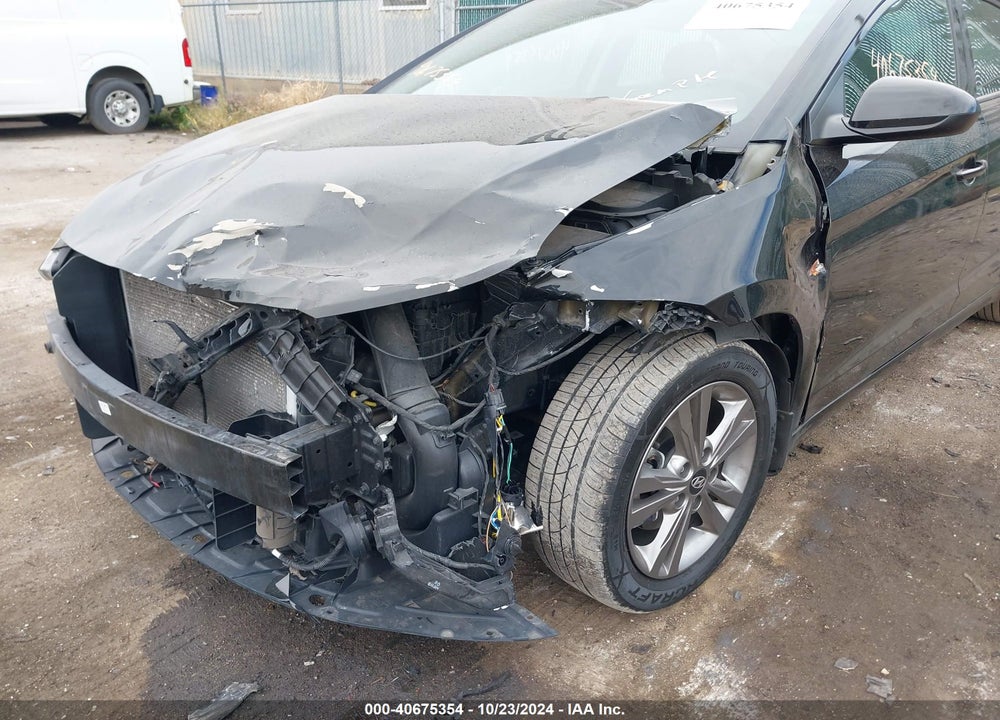 2018 HYUNDAI ELANTRA SEL VIN: KMHD84LF9JU620837