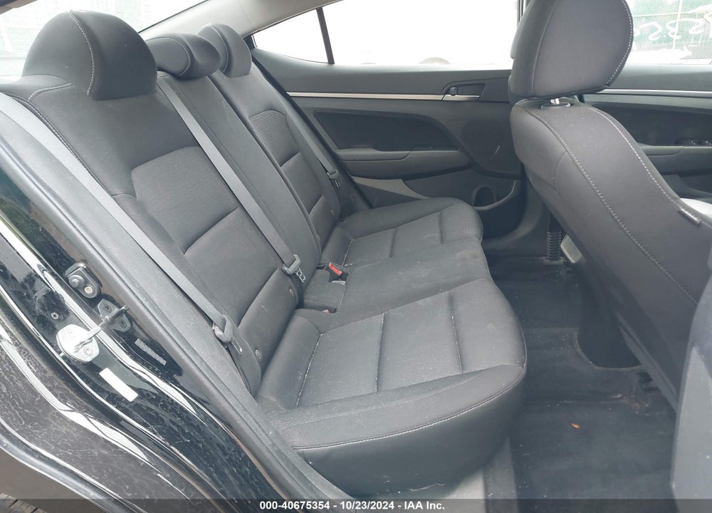 2018 HYUNDAI ELANTRA SEL VIN: KMHD84LF9JU620837