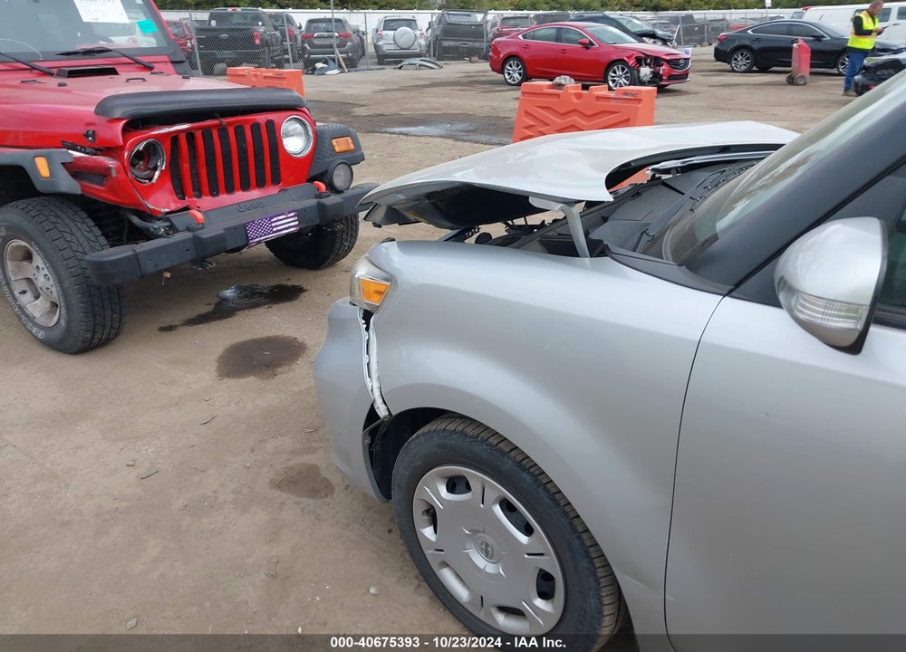 2013 SCION XB VIN: JTLZE4FE9DJ032100