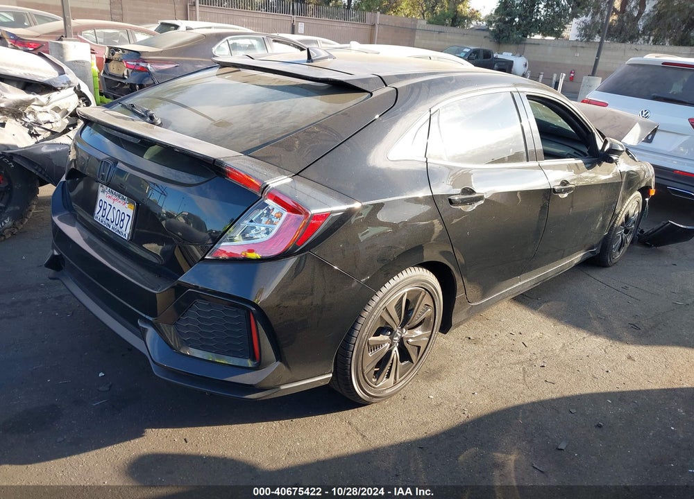 2018 HONDA CIVIC EX VIN: SHHFK7H52JU429025