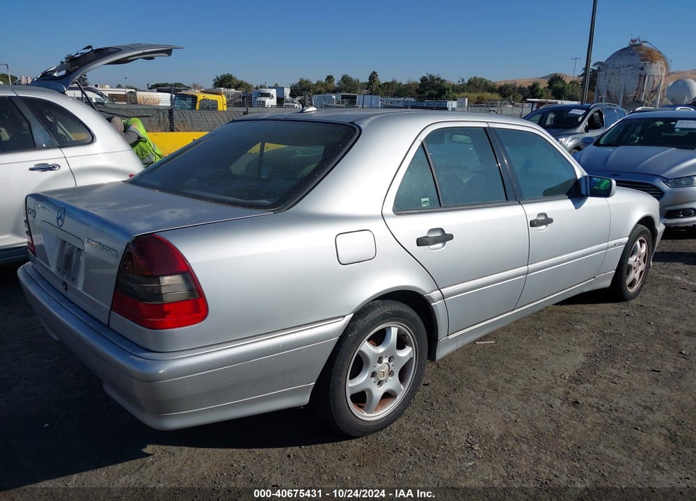 2000 MERCEDES-BENZ C 230 KOMPRESSOR VIN: WDBHA24G5YA857518