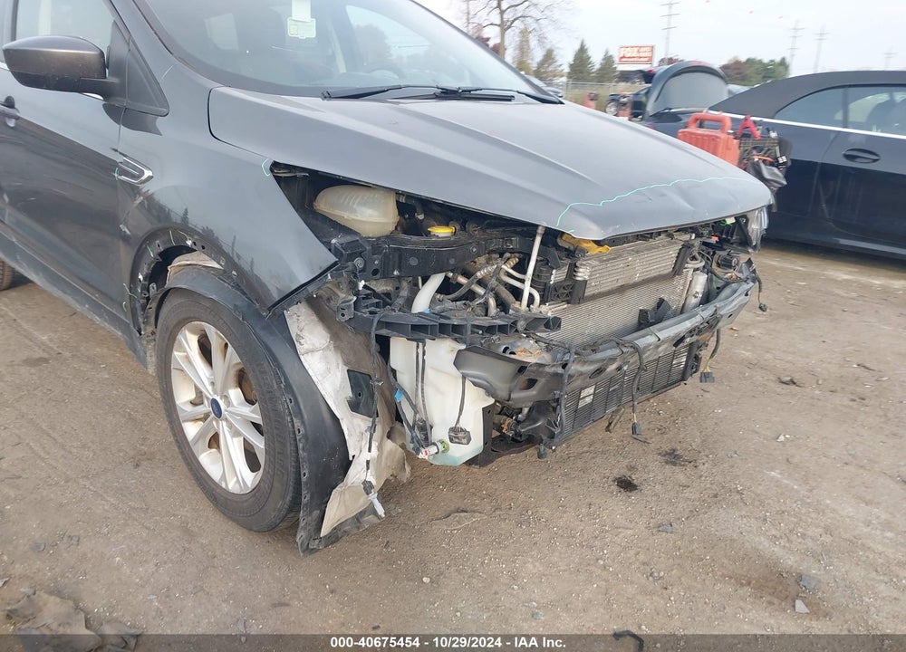 2018 FORD ESCAPE SE VIN: 1FMCU0GD1JUC49360
