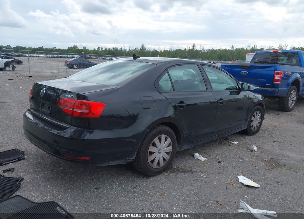 2015 VOLKSWAGEN JETTA 2.0L S VIN: 3VW2K7AJ2FM279912