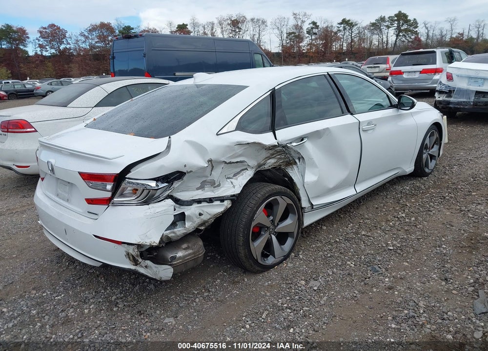 2018 HONDA ACCORD TOURING VIN: 1HGCV1F92JA091585