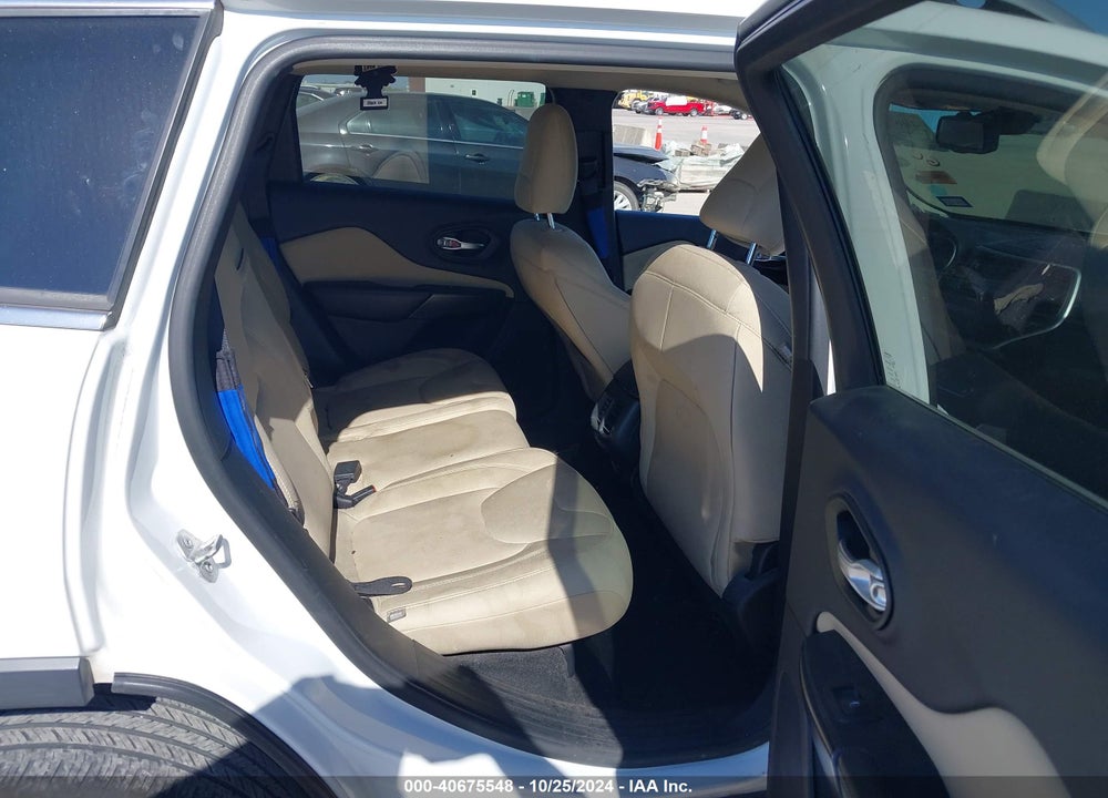 2015 JEEP CHEROKEE LATITUDE VIN: 1C4PJLCB7FW793443