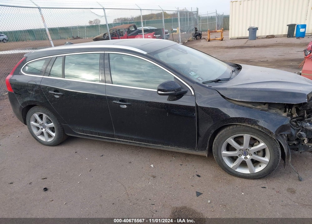 2016 VOLVO V60 VIN: YV140MEK9G1298095